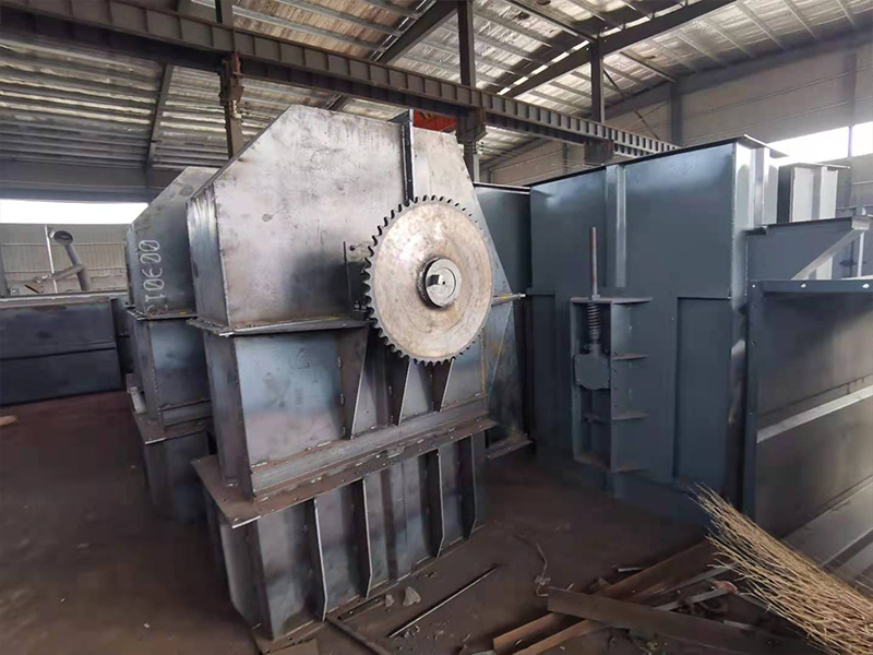 石英砂斗式提升机