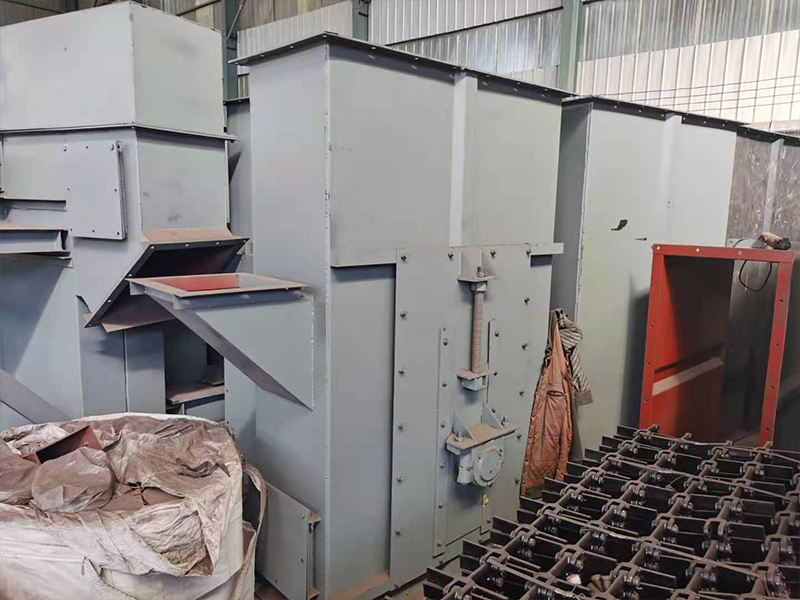 窑头斗式提升机